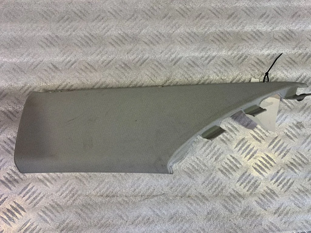 (D)pillar trim (top) 4G5867246A