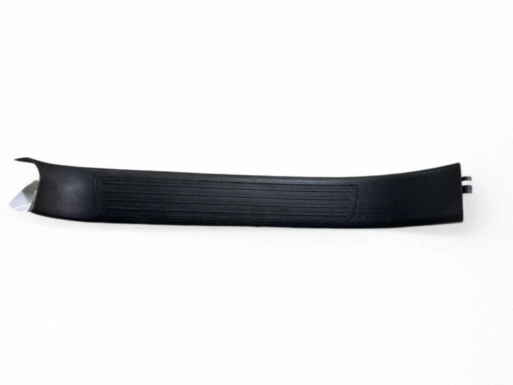Rear sill trim cover A1666800304