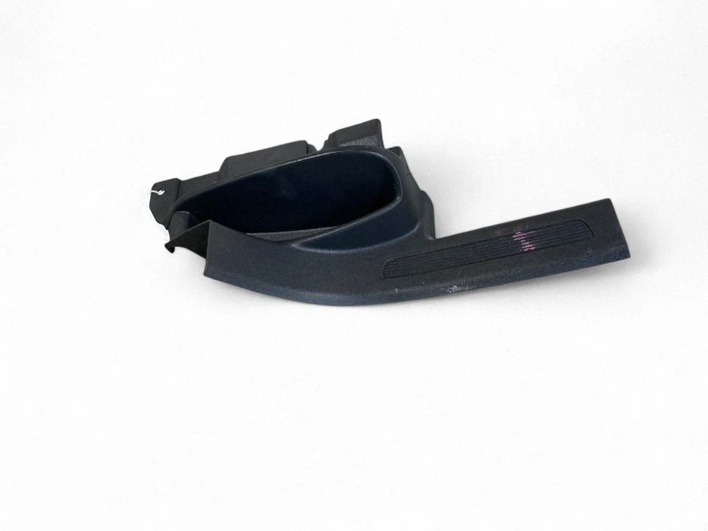 Rear sill trim cover 5NA868270B