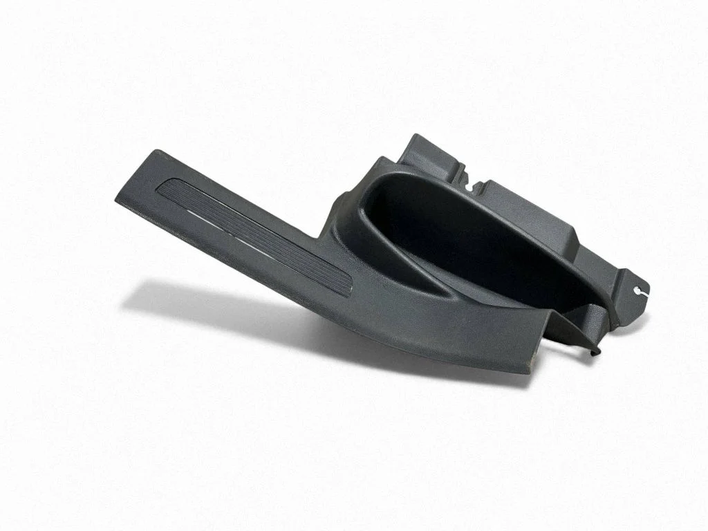 Rear sill trim cover 5NA868269B