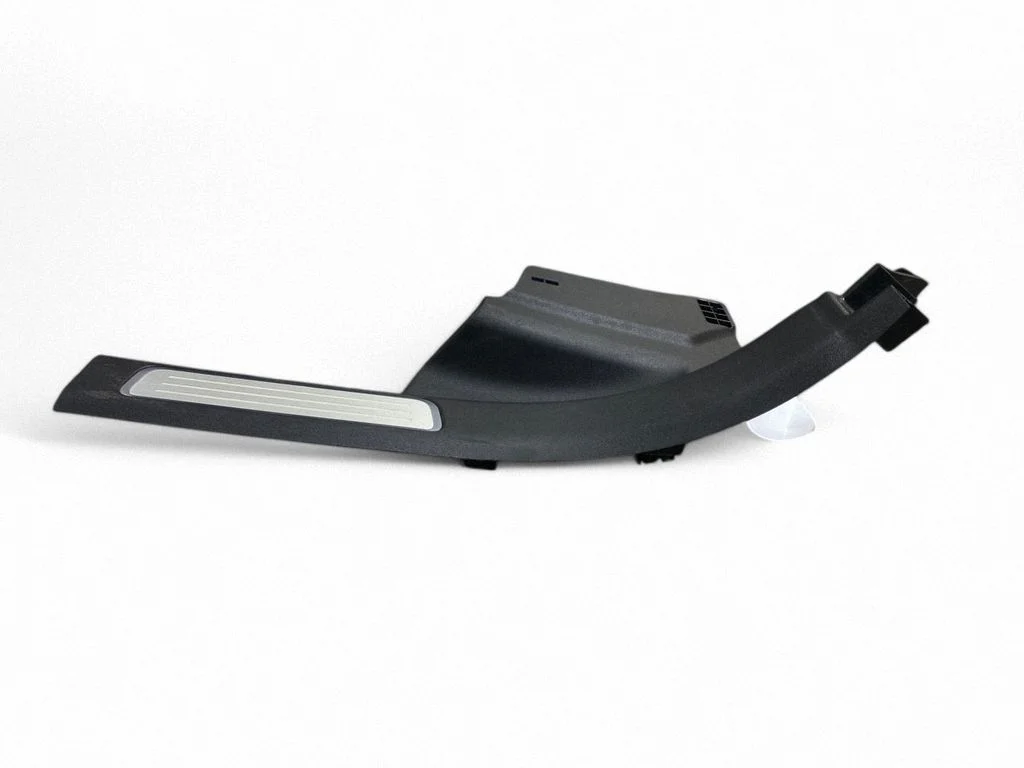 Rear sill trim cover 31377618