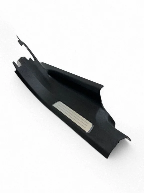 Rear sill trim cover – Volvo XC90 (2014-)