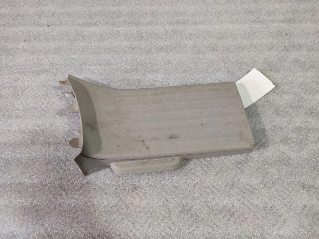 Rear sill trim cover 5SP26PD2AC