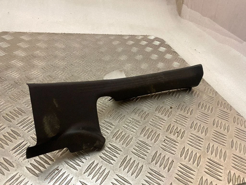 Rear sill trim cover A2536860100