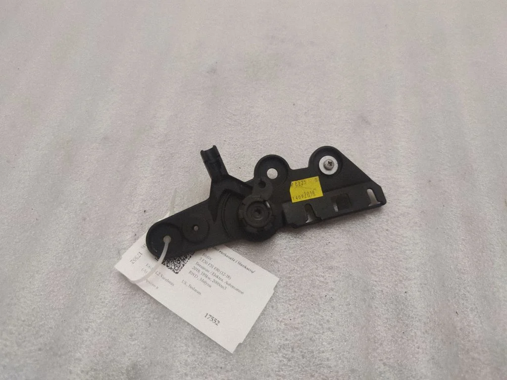 Mootorikapoti avamiskäepide – BMW 3-seeria F30 F35 F31 (2012-2018)
