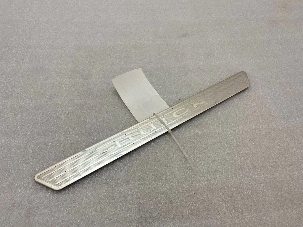Side skirt front trim – Buick Encore GX I (2019-)