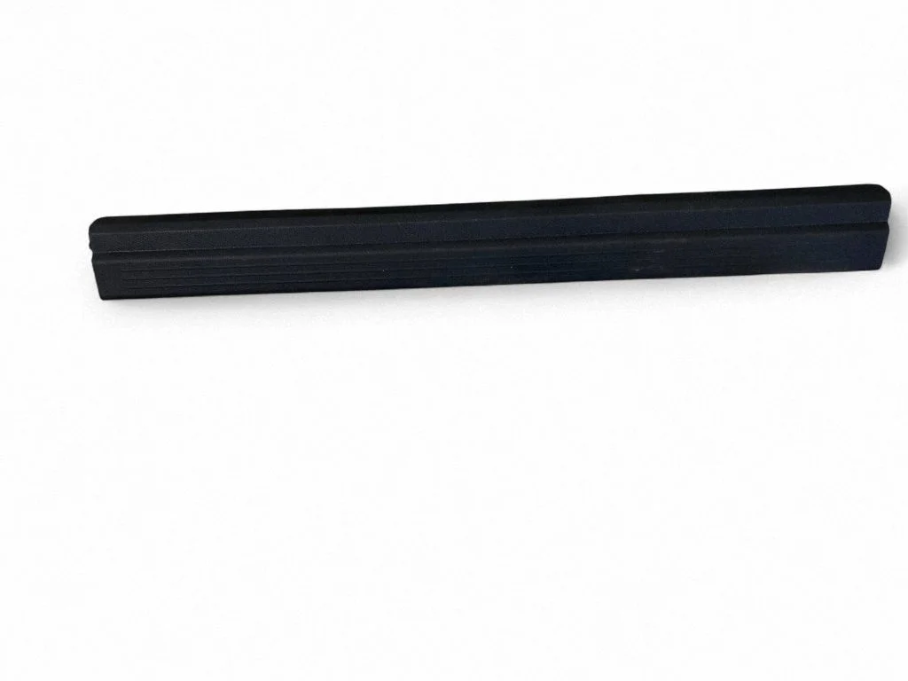 Esilävise kate (sisemine) – Mercedes-Benz E-klass W212 (2009-2016)