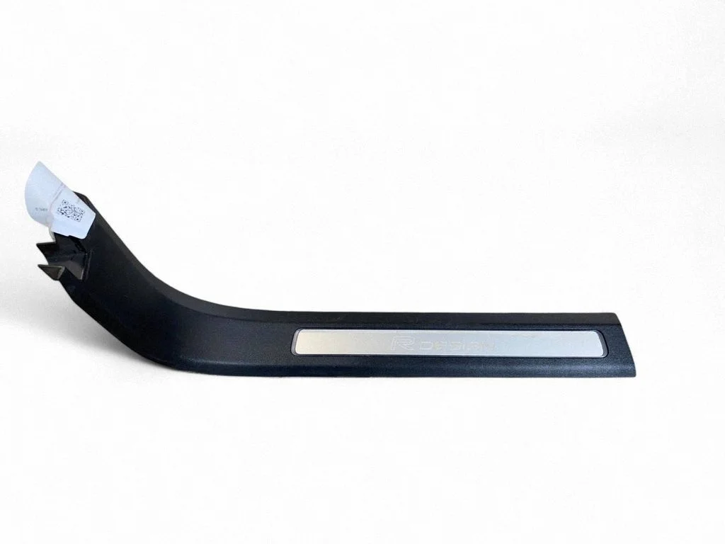 Front sill trim cover – Volvo XC90 (2014-)