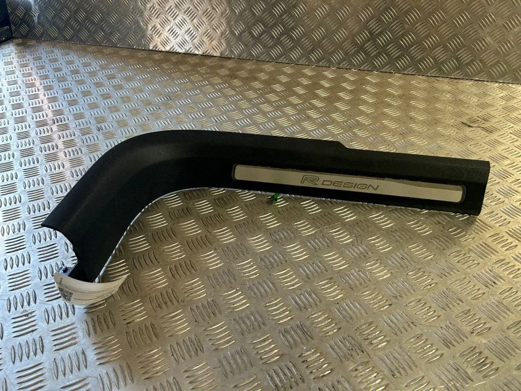 Front sill trim cover – Volvo XC90 (2014-)