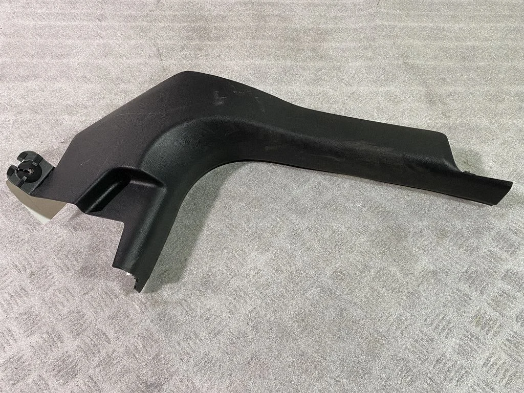 Front sill trim cover 95470268 – Buick Encore GX I (2019-)
