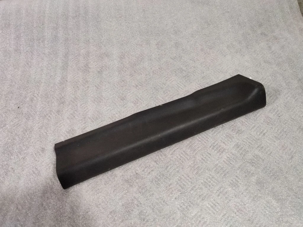 Front sill trim cover – Ford Mustang VI (2015-)