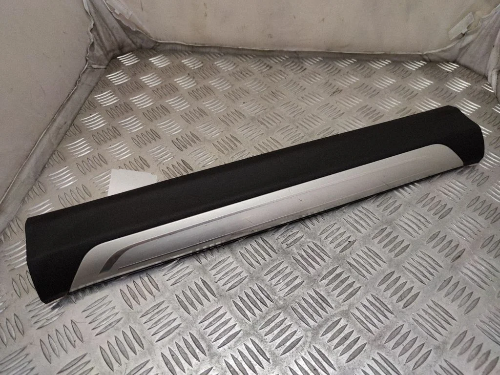 Listwa progowa przednia (wewnętrzna) – BMW Seria 7 G11 G12 (2015-2022)