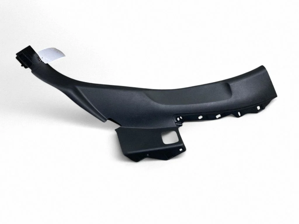 Rear seat side bottom trim 4M0867768F