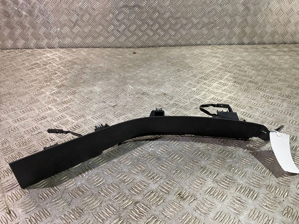 Rear seat side bottom trim 5VP09TRMAA