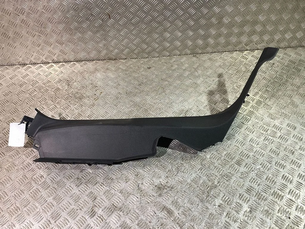 Rear seat side bottom trim 9810217377