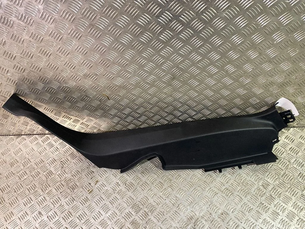 Rear seat side bottom trim 9810217177