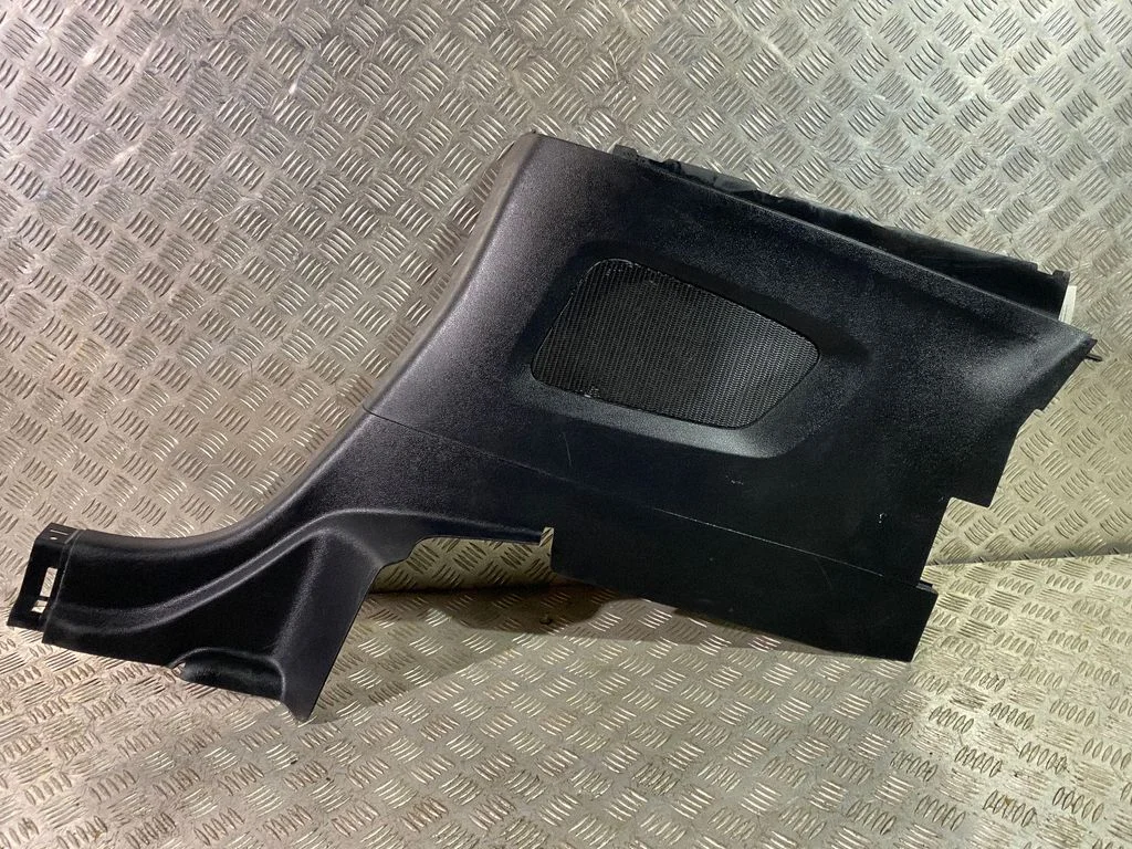 Rear seat side bottom trim – Ford Mustang VI (2015-)