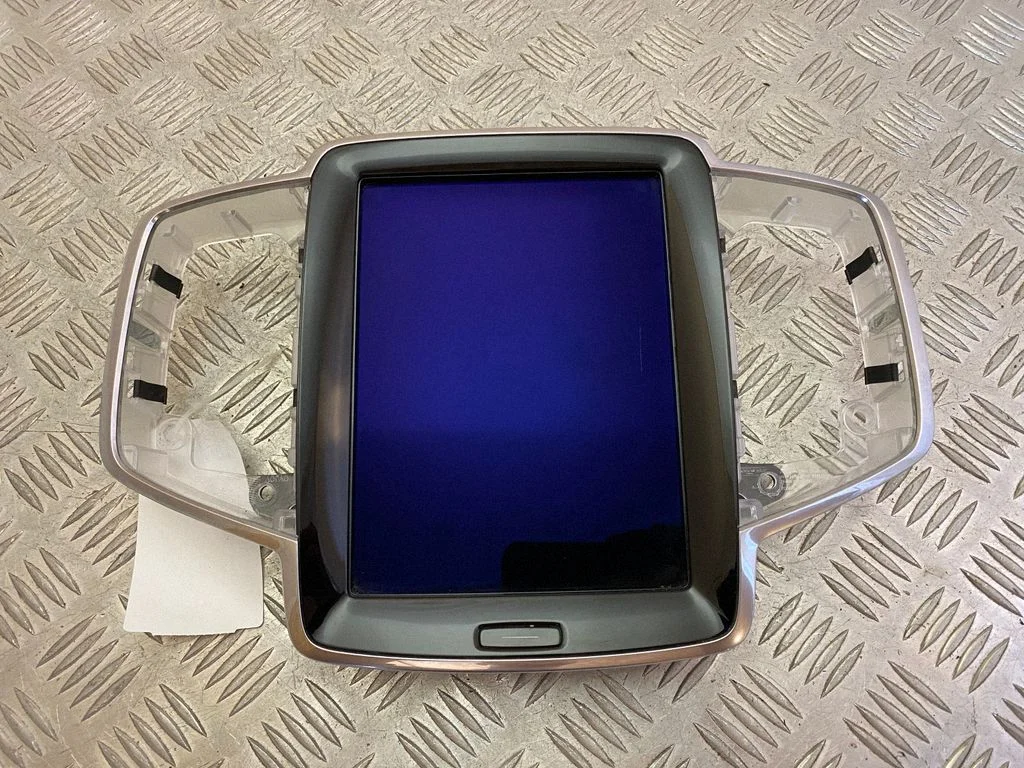 Screen/display/small screen – Volvo XC90 (2014-)