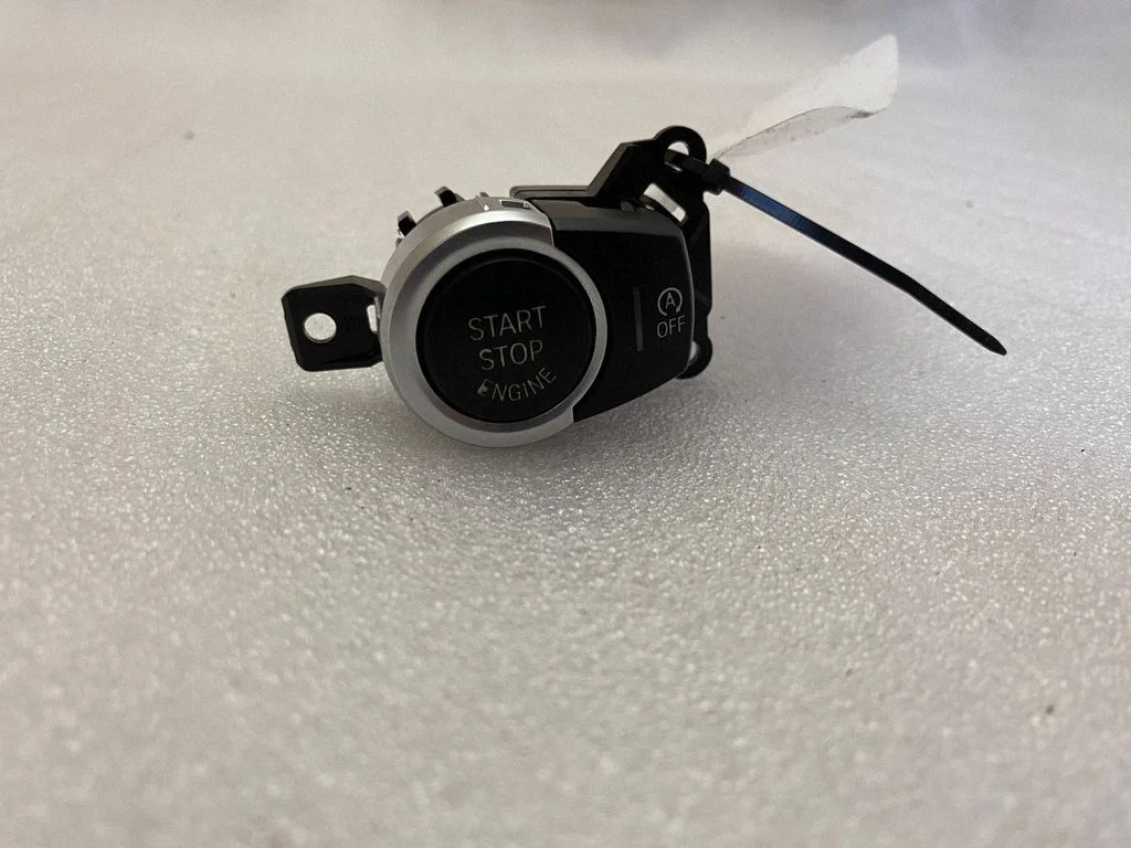 Przycisk start/stop silnika – BMW X6M F86 (2015-2018)