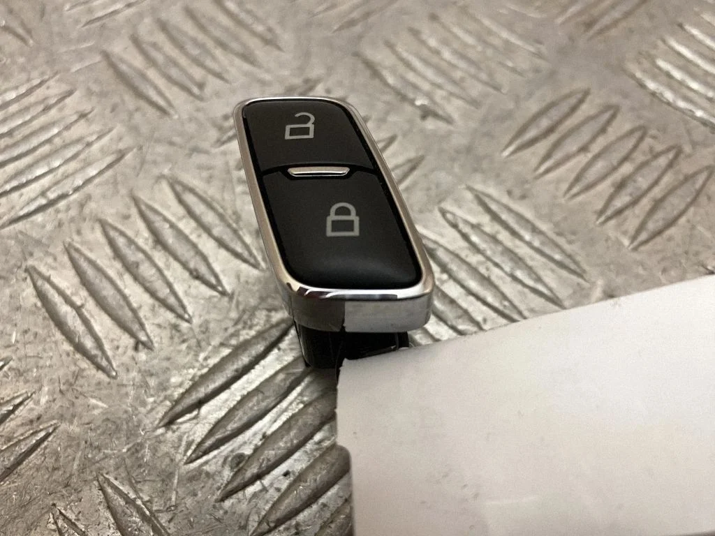 Kesklukustuse lüliti BB5T14017