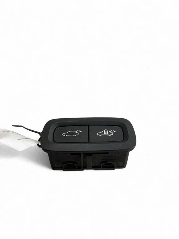Tailgate/boot open switch button – Volvo XC90 (2014-)