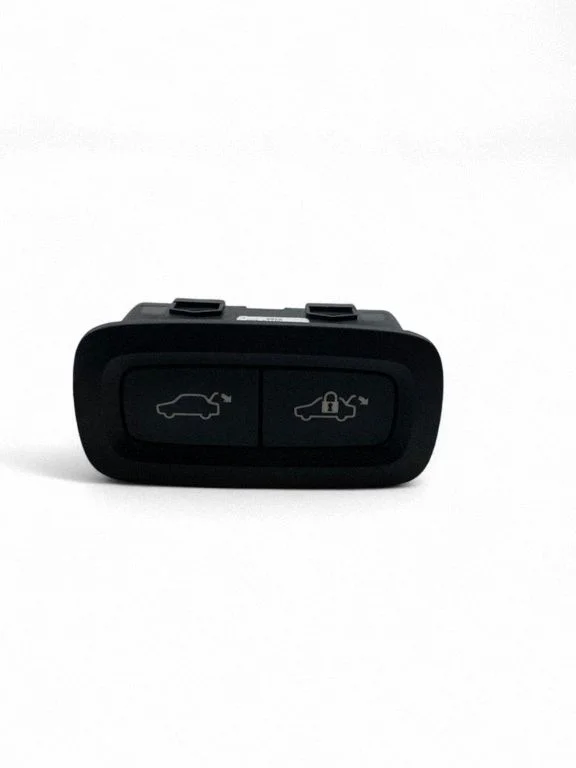 Tailgate/boot open switch button – Volvo XC90 (2014-)