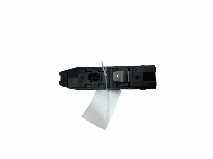 Electric window control switch 93570G2610