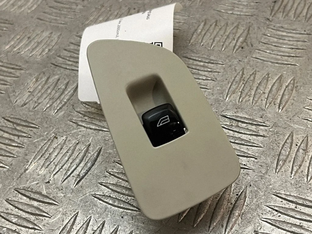 Elektrisko logu slēdzis 31376458