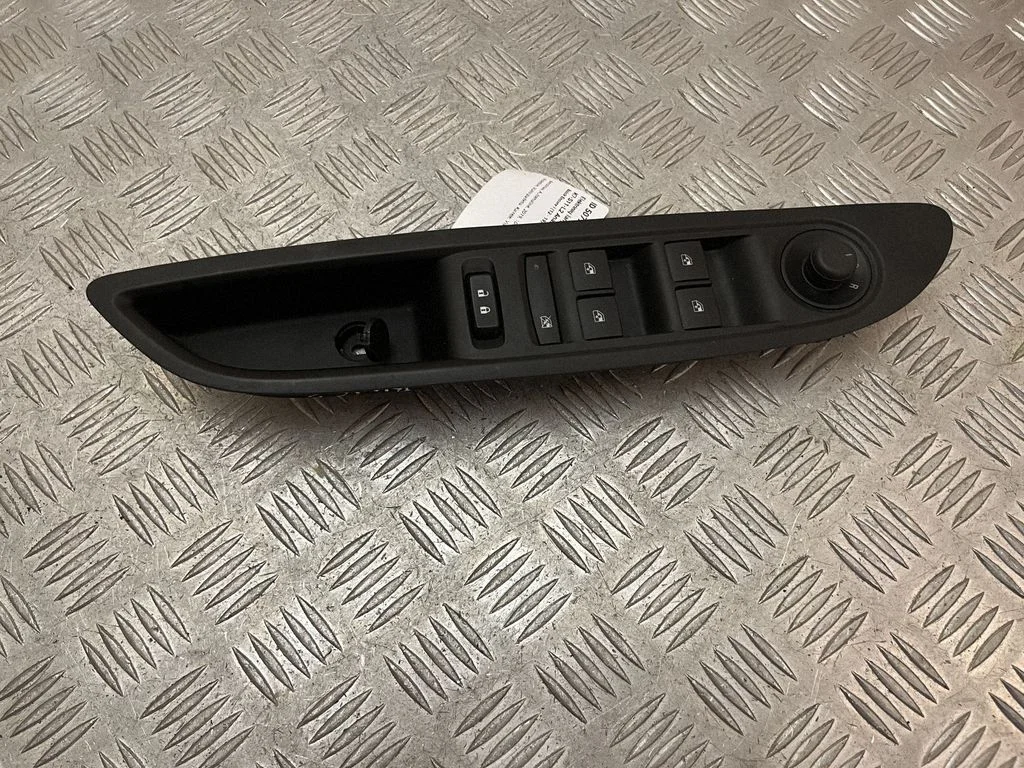 Electric window control switch 95025518 – Buick Encore GX I (2019-)