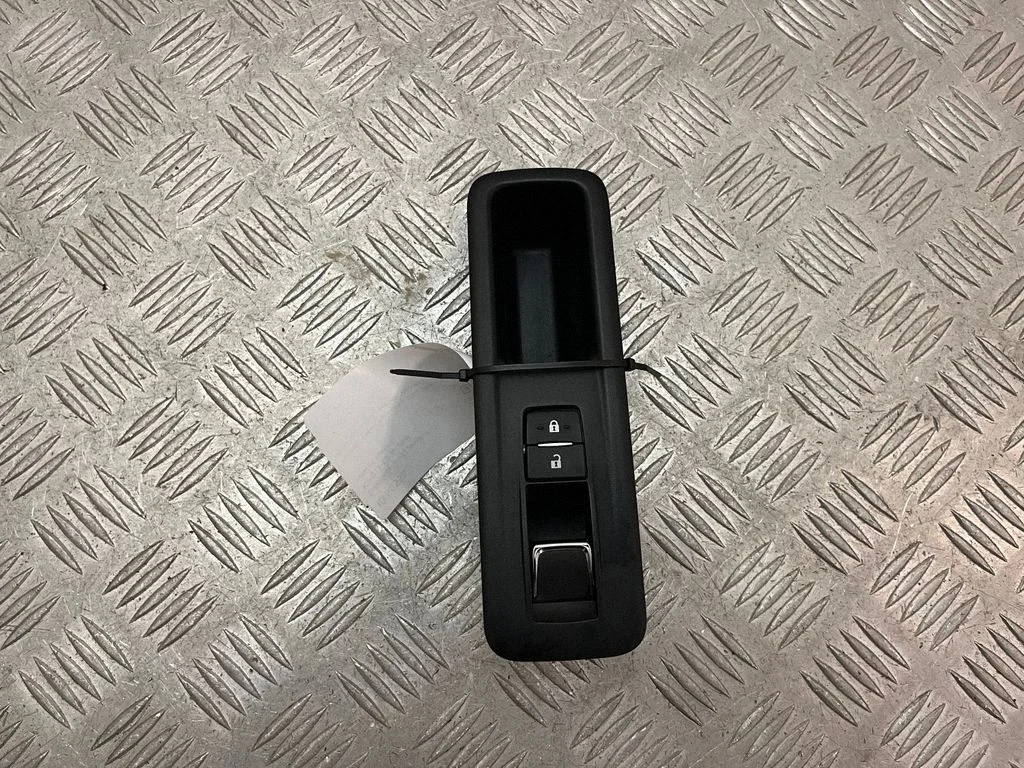 Electric window control switch – Lexus RX 450H (2016-)