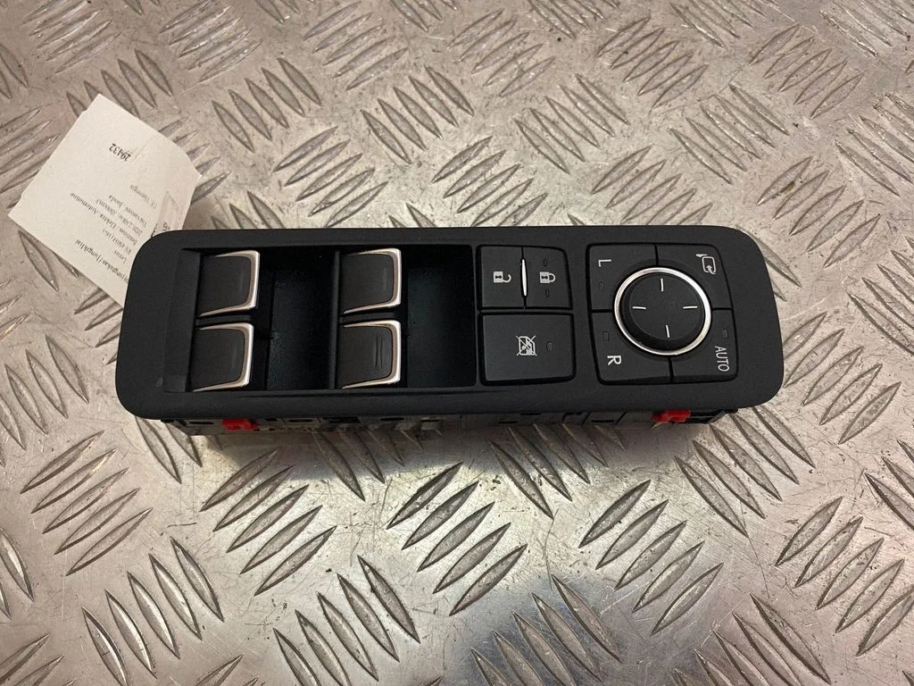 Electric window control switch – Lexus RX 450H (2016-)