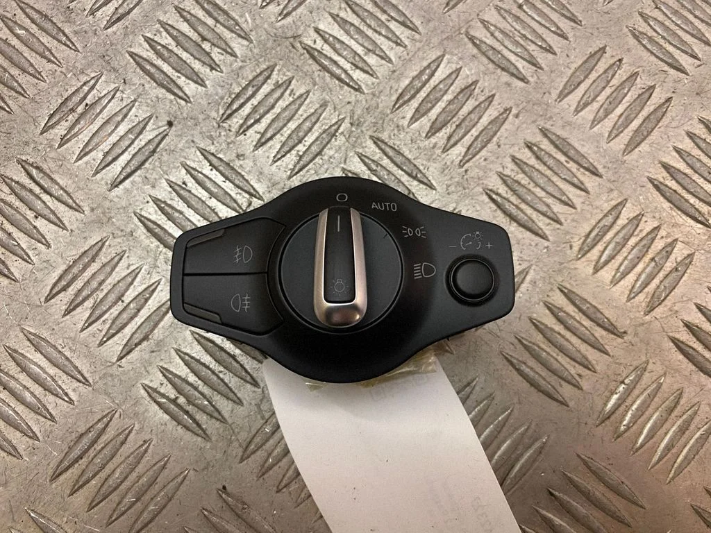 Light switch – Audi Q5 SQ5 8R (2008-2017)