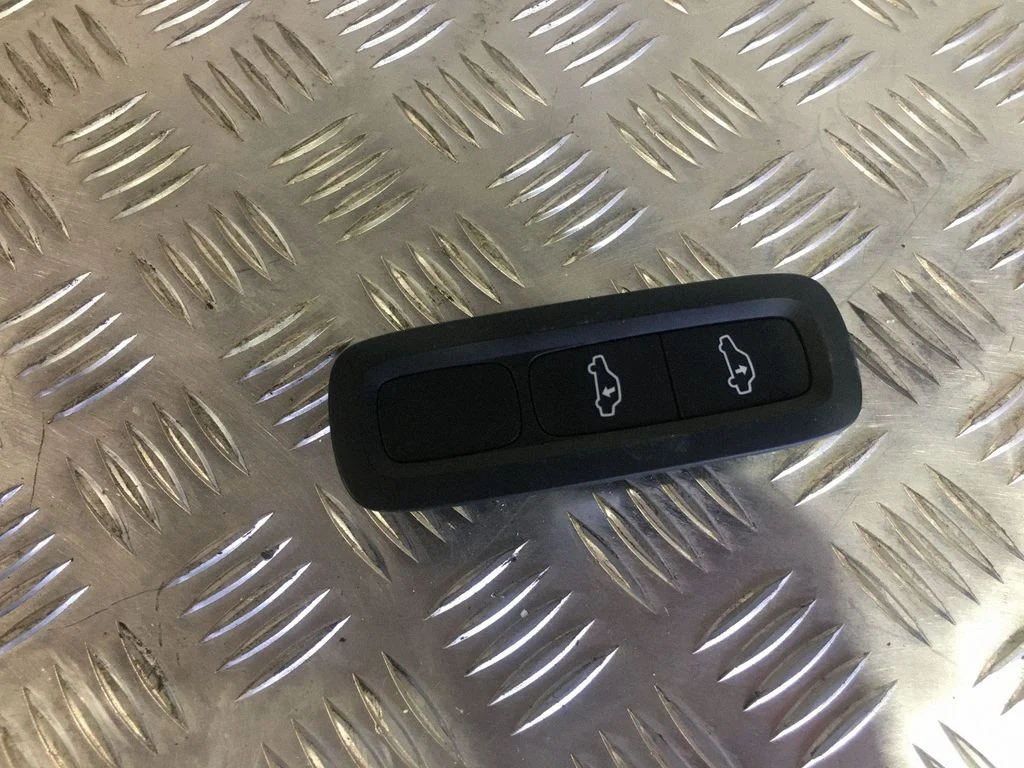 Veermiku kõrguse / jäikuse reguleerimise lüliti – Volvo XC90 (2014-)