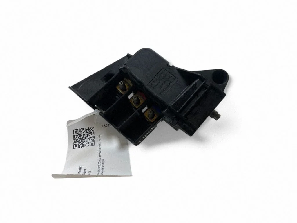 Current control relay – Porsche Macan (95B) (2014-2018)
