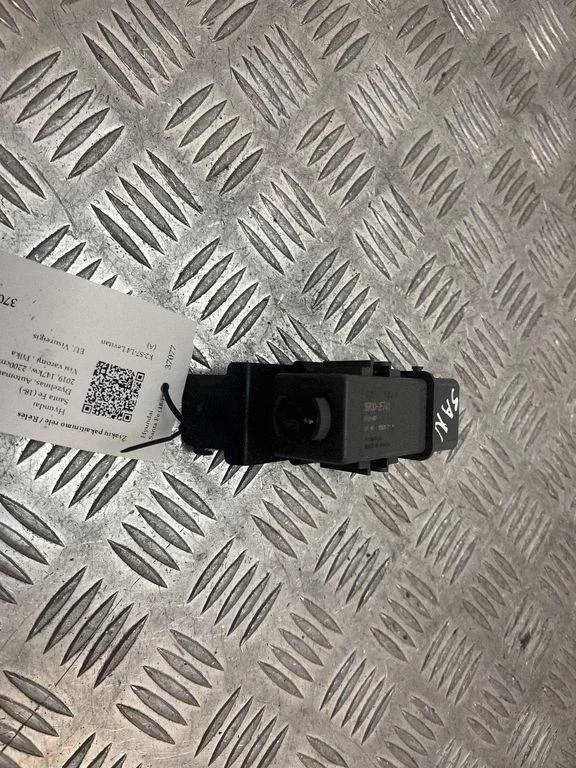 Kvēlsveču priekšuzsildes relejs 368302F740