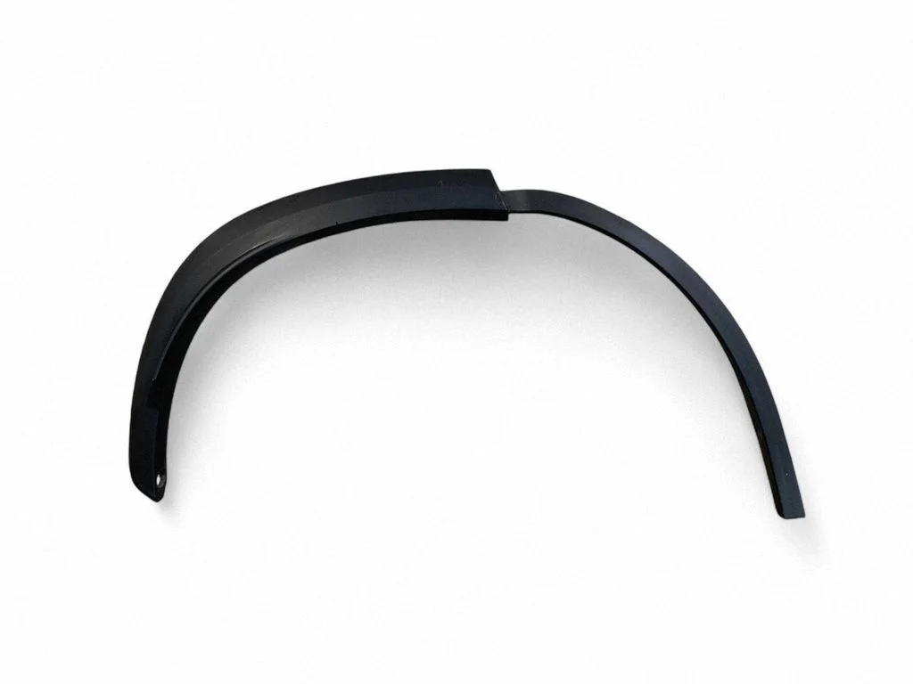 Rear arch trim 7560578040