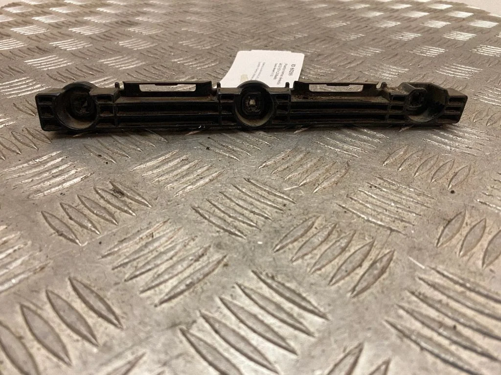 Sill supporting ledge 100369300C