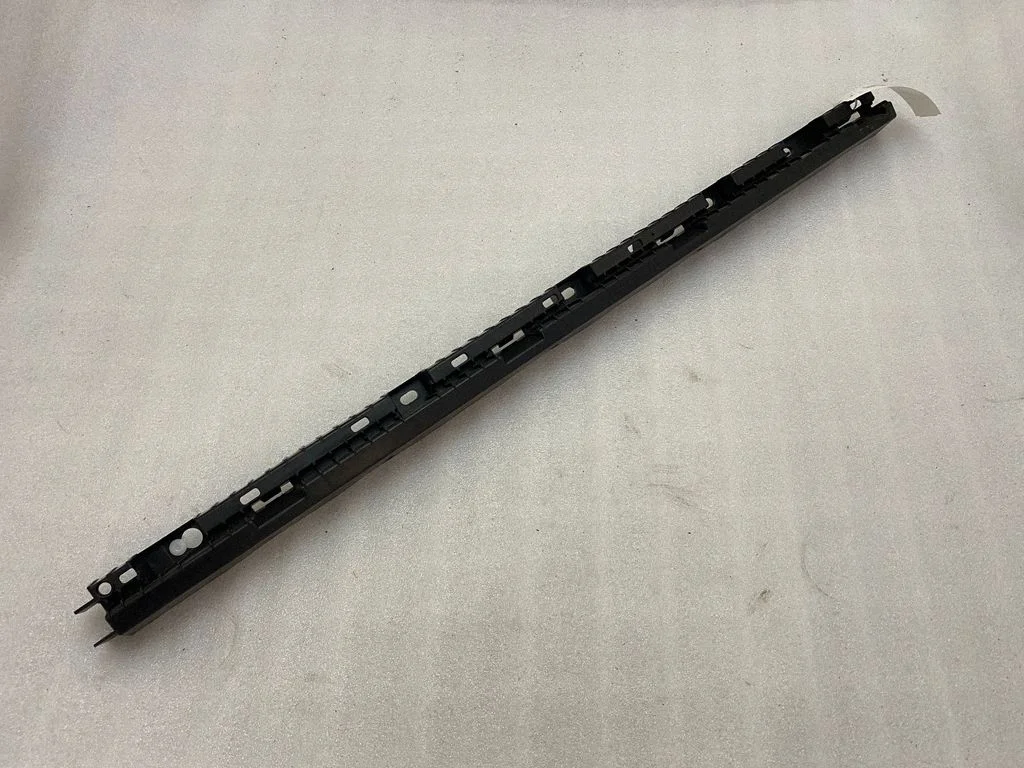 Sill supporting ledge 31395856