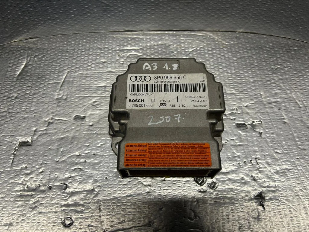 Drošības spilvenu vadības bloks – Audi A3 S3 8P (2003-2012)