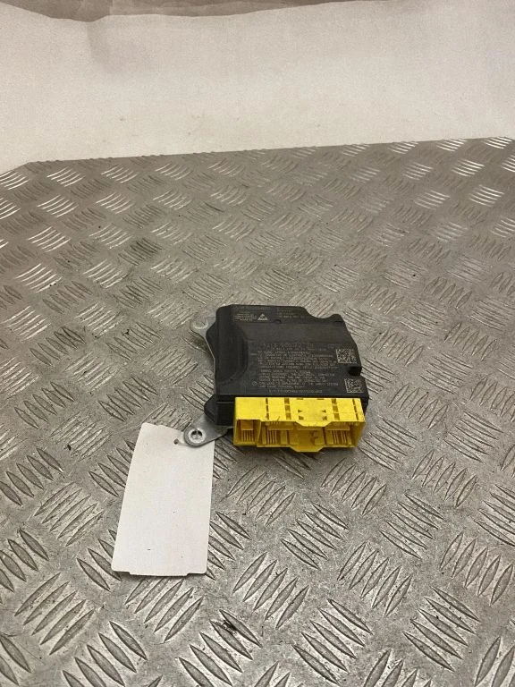 Drošības spilvenu vadības bloks A2139007220