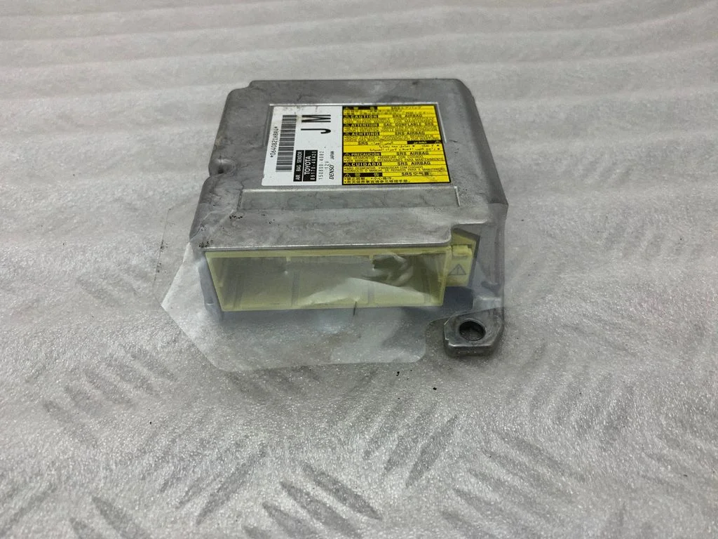 Airbag control unit/module – Lexus RX 450H (2016-)