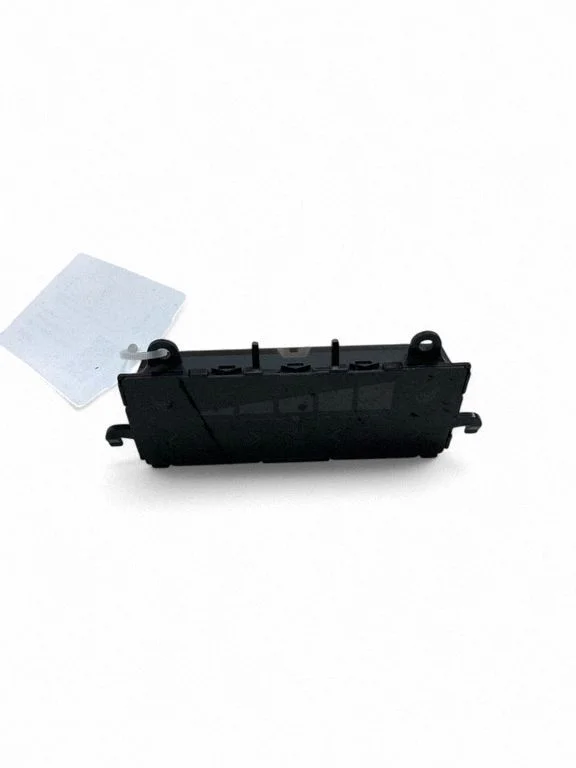 Gaisa kondicioniera/klimata/sildītāja vadības bloks (salonā) 31346787