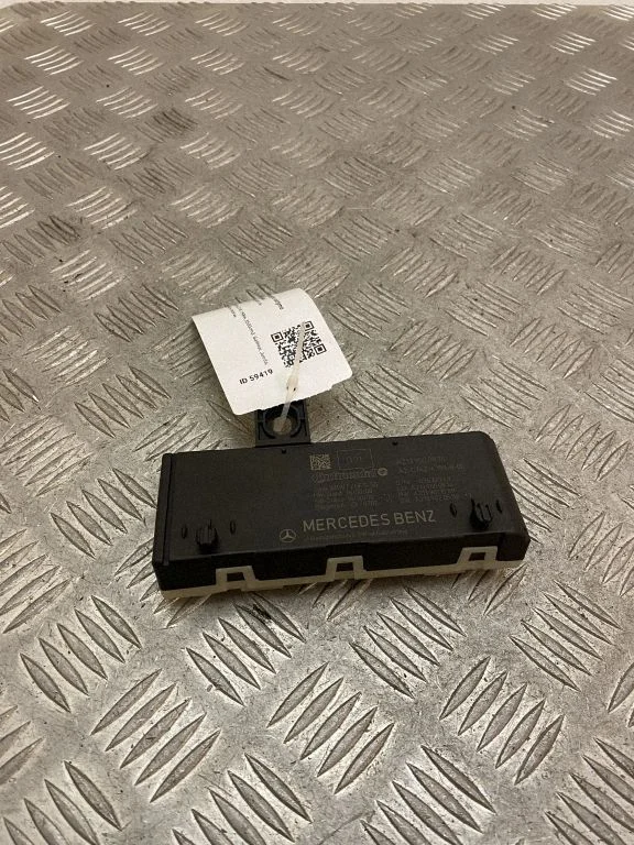 Tailgate/trunk control unit/module – Mercedes-Benz E-Class W213 (2016-)