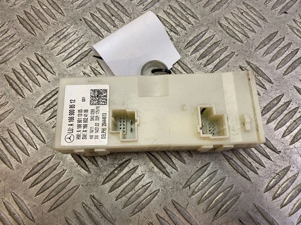 Tailgate/trunk control unit/module A1669011305