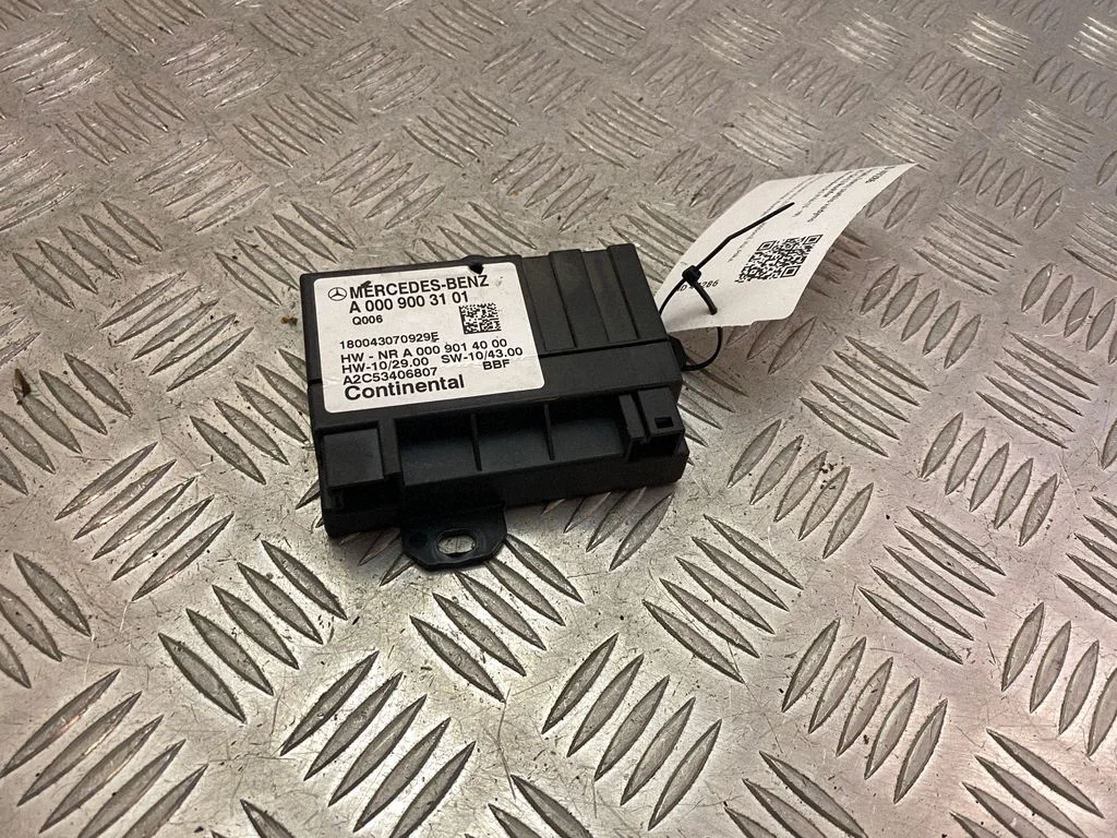Fuel injection pump control unit/module – Mercedes-Benz GLS-Class X166 (2015-2019)
