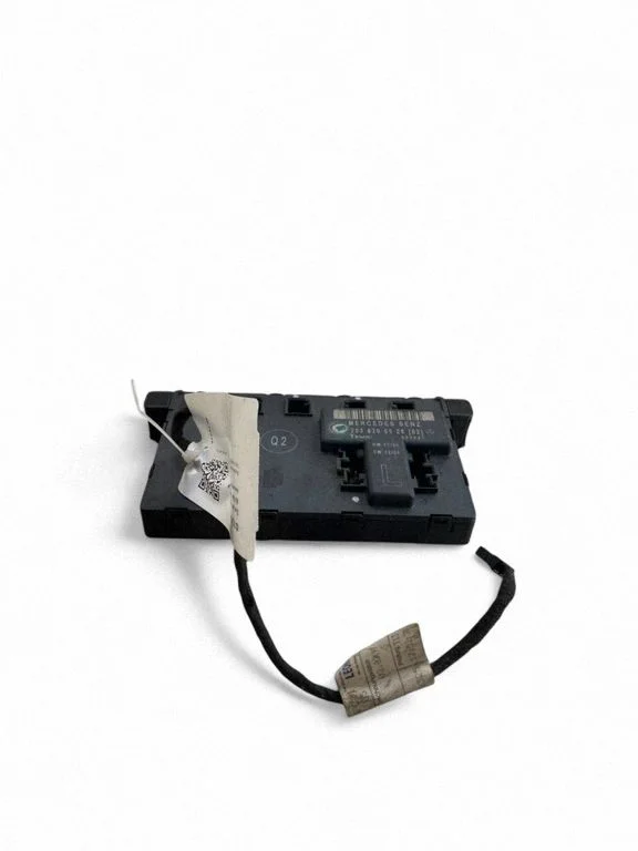 Durvju elektronikas vadības bloks – Mercedes-Benz C klase W203 (2000-2007)