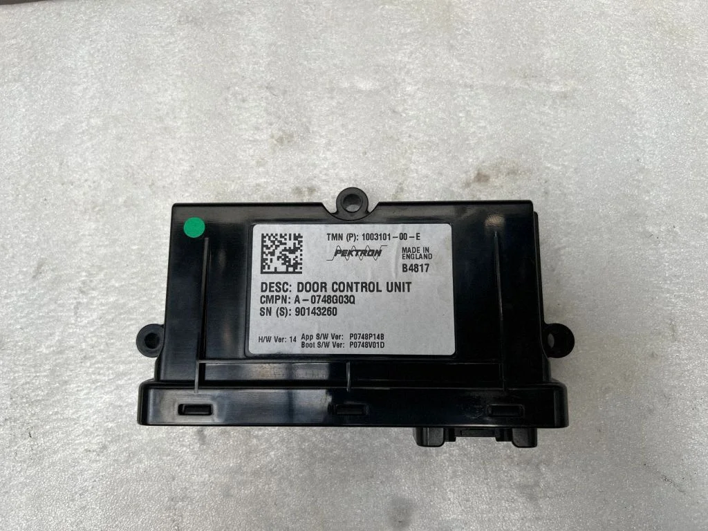 Door control unit/module – Tesla Model S (2012-)