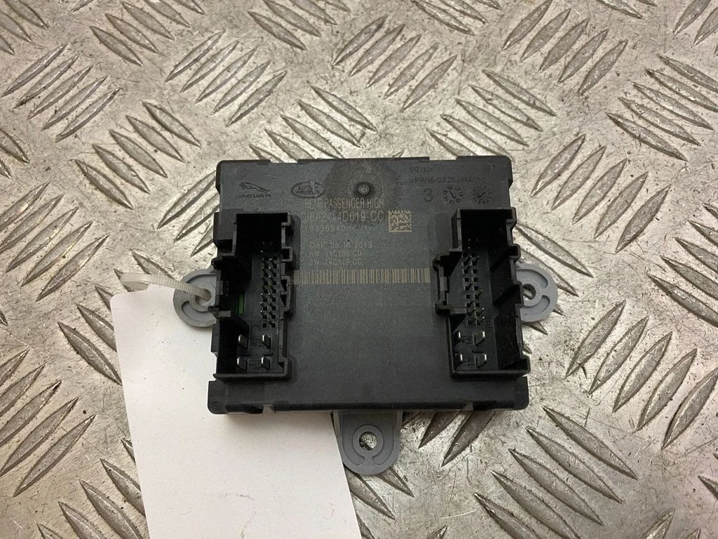 Ukseelektroonika juhtplokk J8A214D619CC