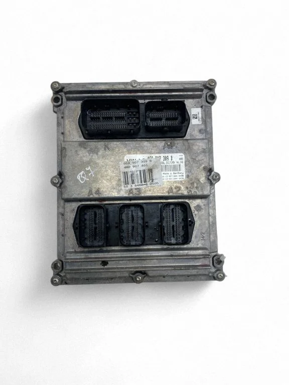 Sterownik silnika 4M0907401