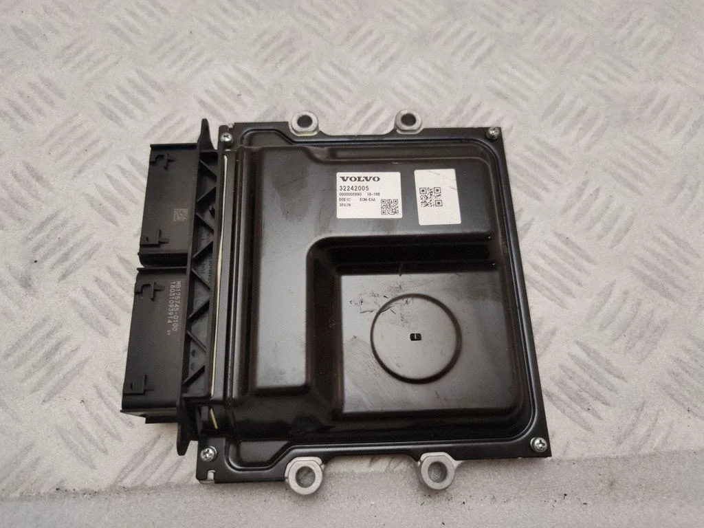 Engine control unit/module – Volvo S90, V90 (2016-)